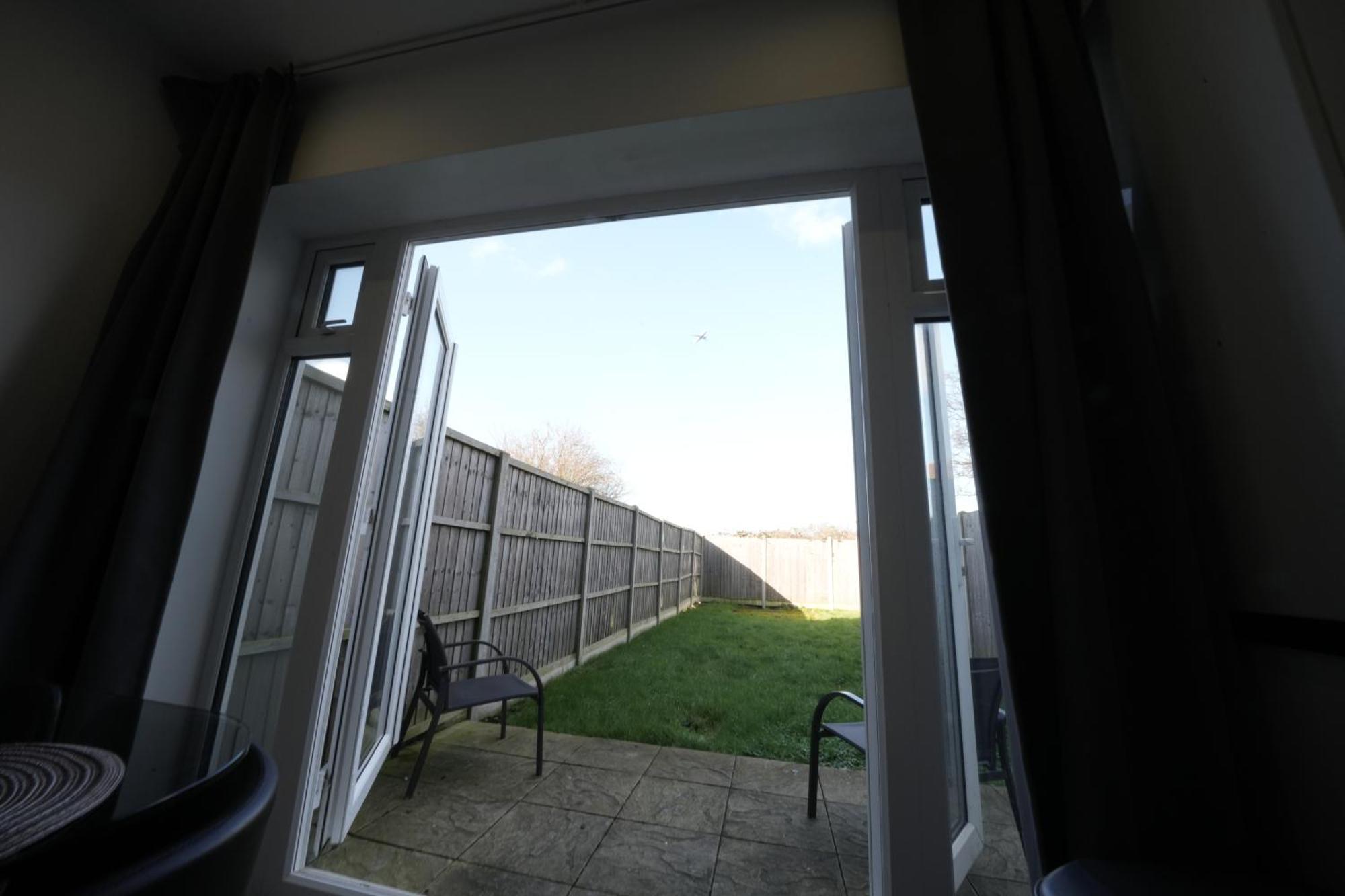 Hatton Apartments Heathrow Airport- Free Parking-Free Underground To And From Heathrow Airport Hatton Cross See Picture-See London Fast Hatton Cross To Central London 30Min Dış mekan fotoğraf